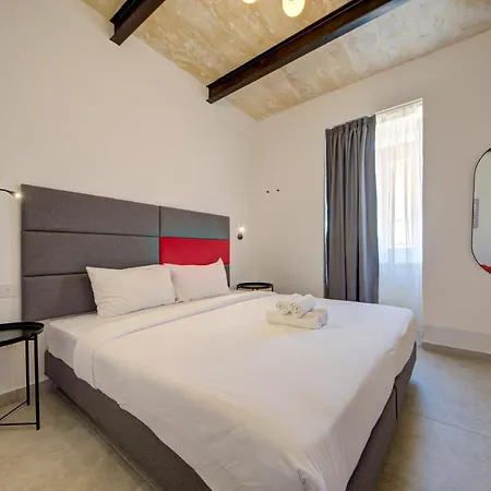 Guest house Casa Domenico 6 *
