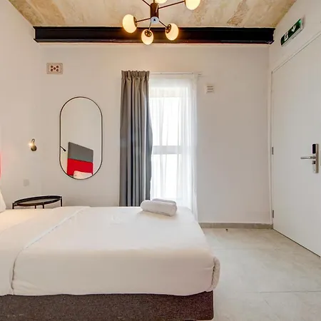 Guest house Casa Domenico 6 *